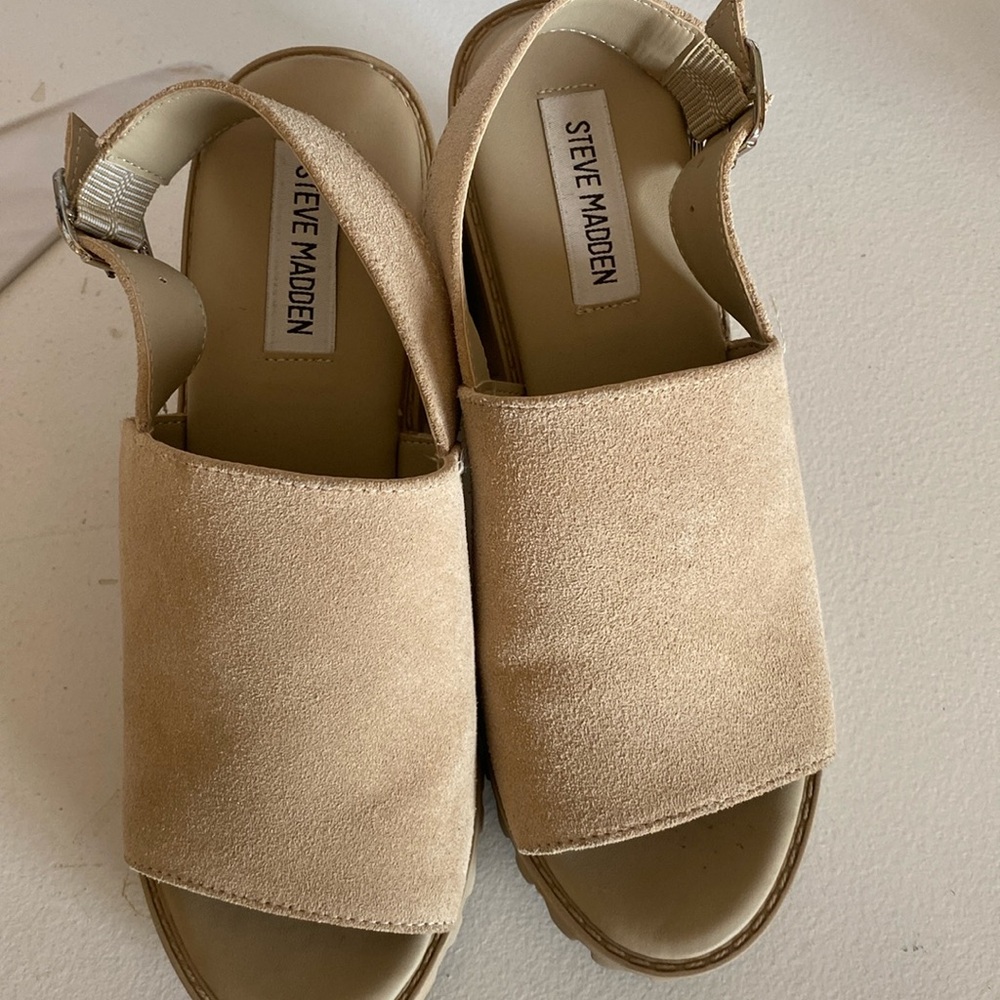 Steve Madden like new wire 2x